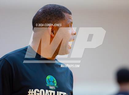 Thumbnail 2 in Combine Academy National vs Grayson (Hard In The Paint Classic) photogallery.