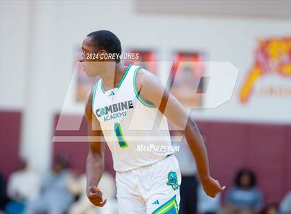 Thumbnail 2 in Combine Academy National vs Grayson (Hard In The Paint Classic) photogallery.