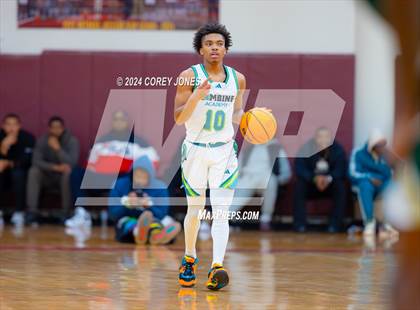 Thumbnail 3 in Combine Academy National vs Grayson (Hard In The Paint Classic) photogallery.