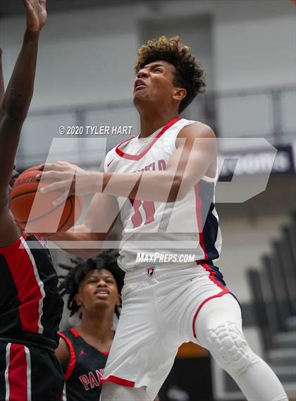 Thumbnail 3 in Plainfield vs North Central (Sneakers for Santa Shootout) photogallery.