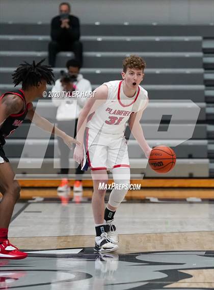 Thumbnail 2 in Plainfield vs North Central (Sneakers for Santa Shootout) photogallery.