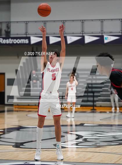 Thumbnail 3 in Plainfield vs North Central (Sneakers for Santa Shootout) photogallery.