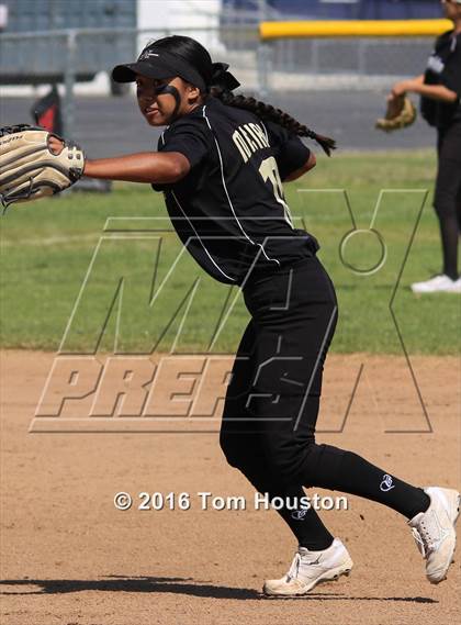 Thumbnail 3 in Northview vs Azusa (Northview Tournament) photogallery.