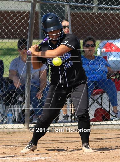 Thumbnail 3 in Northview vs Azusa (Northview Tournament) photogallery.
