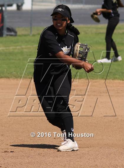 Thumbnail 2 in Northview vs Azusa (Northview Tournament) photogallery.