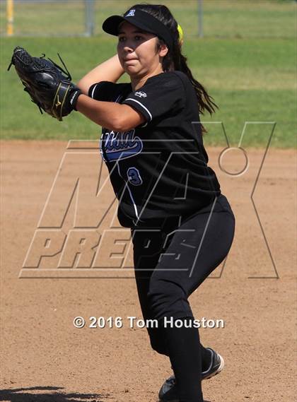 Thumbnail 2 in Northview vs Azusa (Northview Tournament) photogallery.