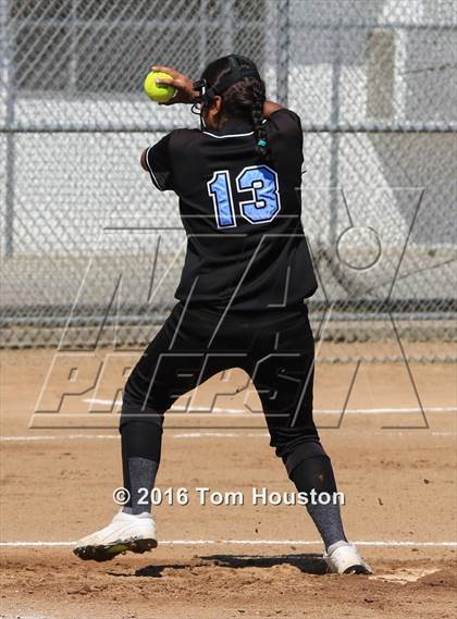 Thumbnail 3 in Northview vs Azusa (Northview Tournament) photogallery.