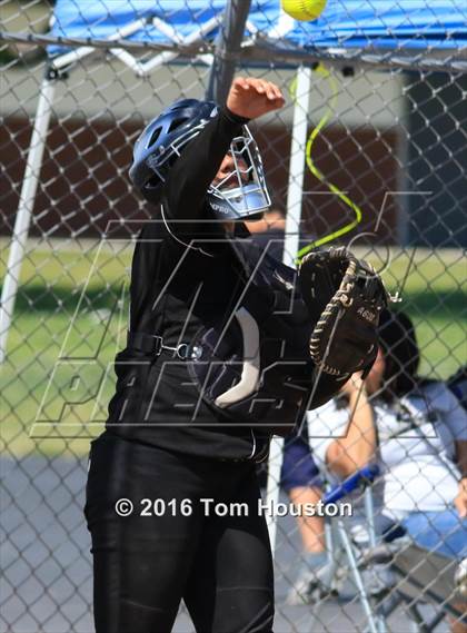 Thumbnail 2 in Northview vs Azusa (Northview Tournament) photogallery.