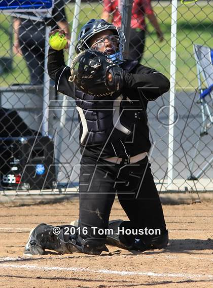 Thumbnail 3 in Northview vs Azusa (Northview Tournament) photogallery.