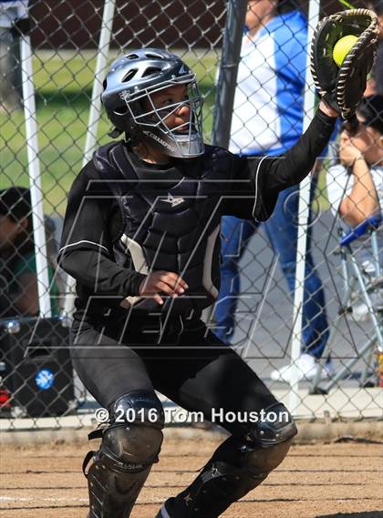 Thumbnail 3 in Northview vs Azusa (Northview Tournament) photogallery.