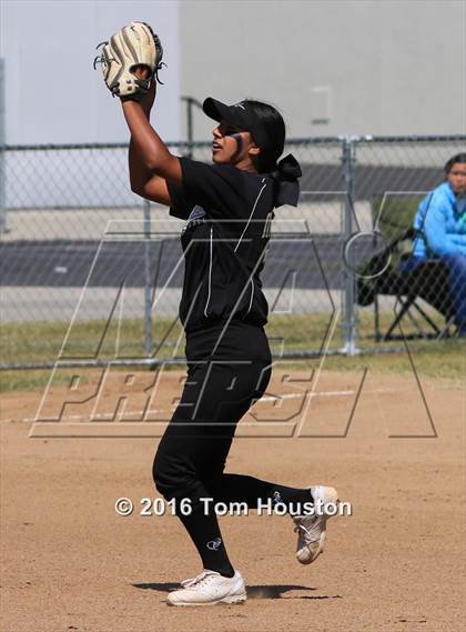 Thumbnail 3 in Northview vs Azusa (Northview Tournament) photogallery.