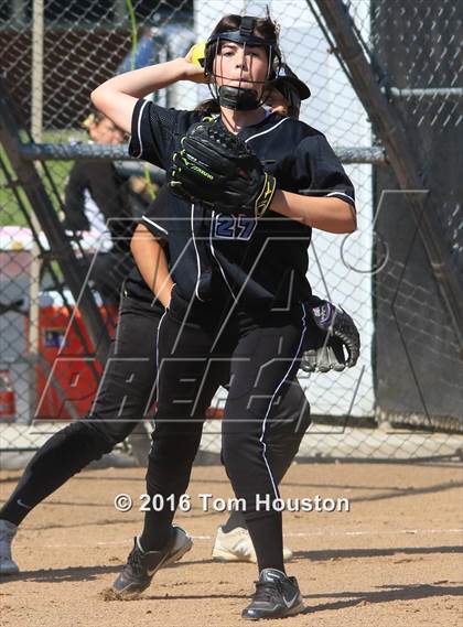 Thumbnail 3 in Northview vs Azusa (Northview Tournament) photogallery.