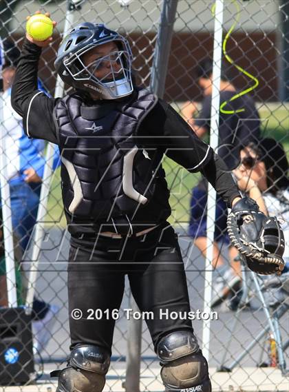Thumbnail 2 in Northview vs Azusa (Northview Tournament) photogallery.