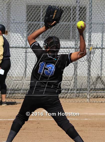 Thumbnail 2 in Northview vs Azusa (Northview Tournament) photogallery.
