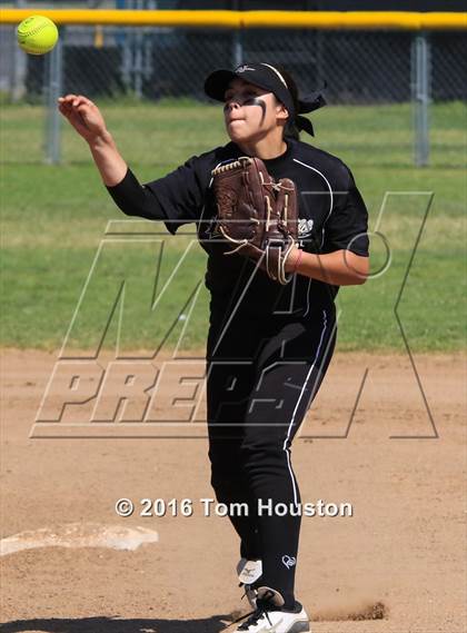Thumbnail 3 in Northview vs Azusa (Northview Tournament) photogallery.