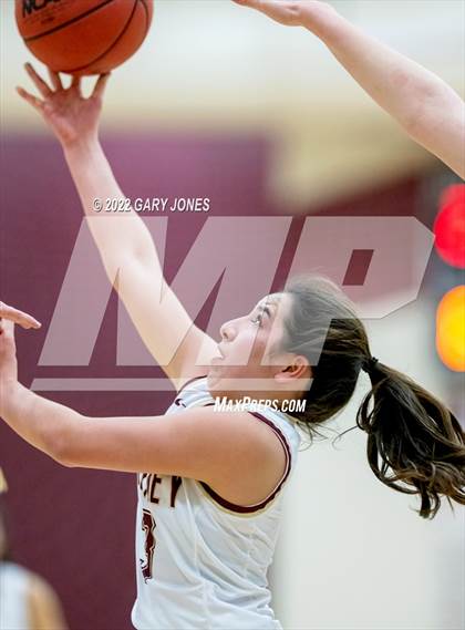 Thumbnail 3 in Del Oro @ Whitney photogallery.