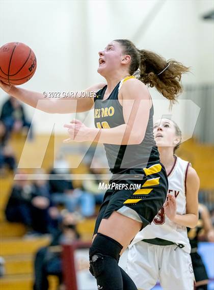 Thumbnail 2 in Del Oro @ Whitney photogallery.