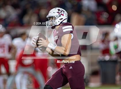 Thumbnail 3 in Bellville vs. Silsbee (UIL 4A -II Football Area Playoff) photogallery.