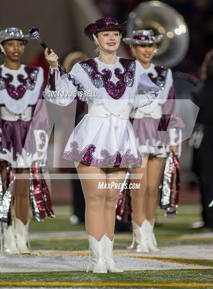 Thumbnail 1 in Bellville vs. Silsbee (UIL 4A -II Football Area Playoff) photogallery.