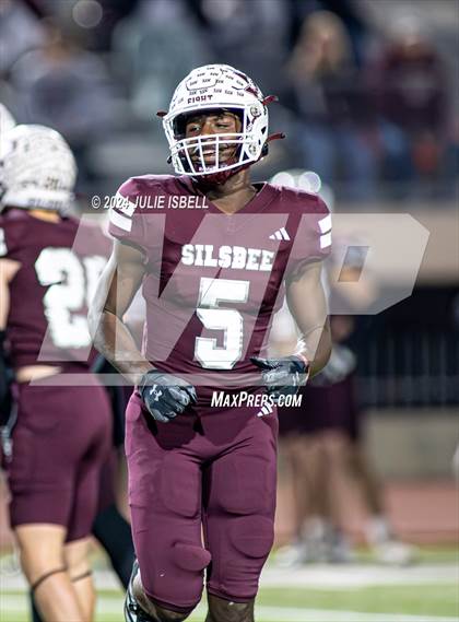 Thumbnail 3 in Bellville vs. Silsbee (UIL 4A -II Football Area Playoff) photogallery.