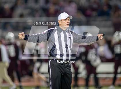 Thumbnail 3 in Bellville vs. Silsbee (UIL 4A -II Football Area Playoff) photogallery.
