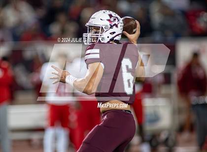Thumbnail 1 in Bellville vs. Silsbee (UIL 4A -II Football Area Playoff) photogallery.