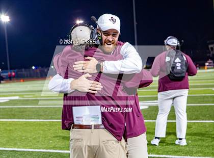 Thumbnail 1 in Bellville vs. Silsbee (UIL 4A -II Football Area Playoff) photogallery.