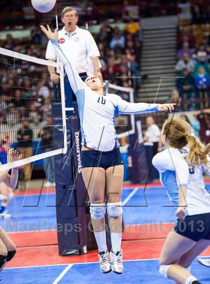 Thumbnail 1 in Cheyenne Mountain vs. Valor Christian (CHSAA 4A Pool 3) photogallery.