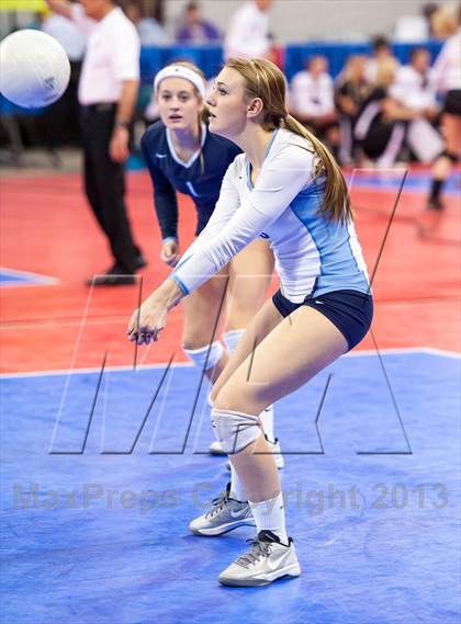 Thumbnail 2 in Cheyenne Mountain vs. Valor Christian (CHSAA 4A Pool 3) photogallery.