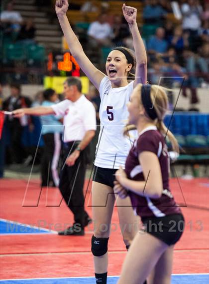 Thumbnail 3 in Cheyenne Mountain vs. Valor Christian (CHSAA 4A Pool 3) photogallery.