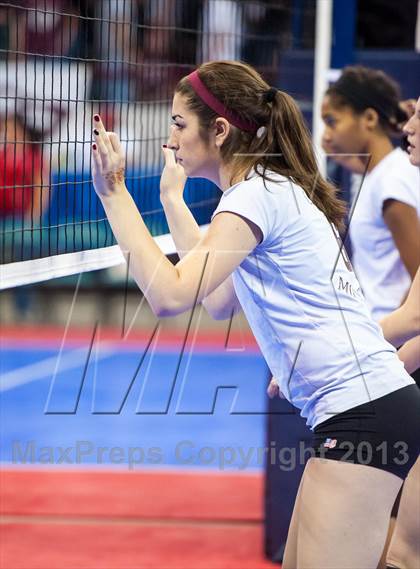 Thumbnail 2 in Cheyenne Mountain vs. Valor Christian (CHSAA 4A Pool 3) photogallery.