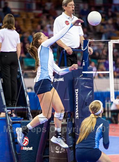 Thumbnail 2 in Cheyenne Mountain vs. Valor Christian (CHSAA 4A Pool 3) photogallery.