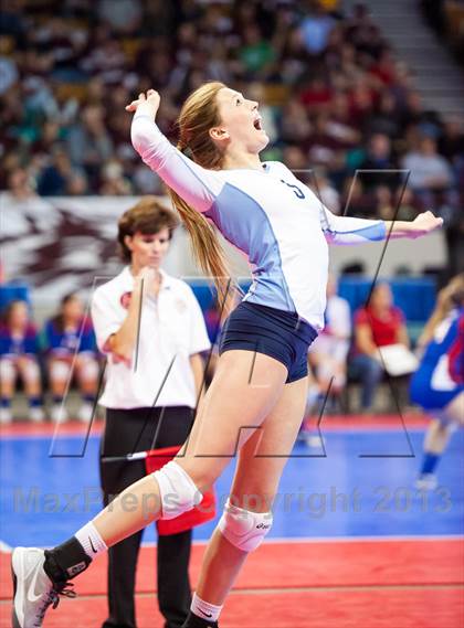 Thumbnail 1 in Cheyenne Mountain vs. Valor Christian (CHSAA 4A Pool 3) photogallery.