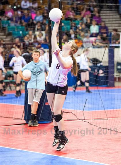 Thumbnail 2 in Cheyenne Mountain vs. Valor Christian (CHSAA 4A Pool 3) photogallery.