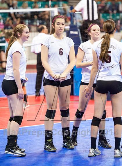 Thumbnail 1 in Cheyenne Mountain vs. Valor Christian (CHSAA 4A Pool 3) photogallery.