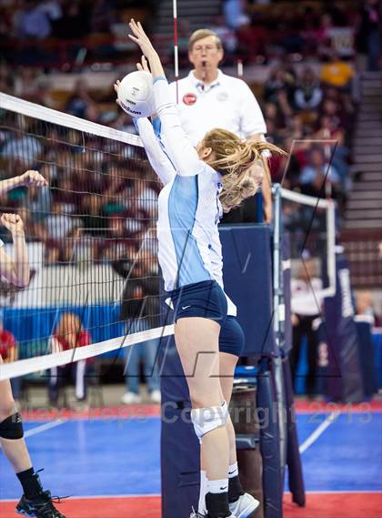 Thumbnail 2 in Cheyenne Mountain vs. Valor Christian (CHSAA 4A Pool 3) photogallery.