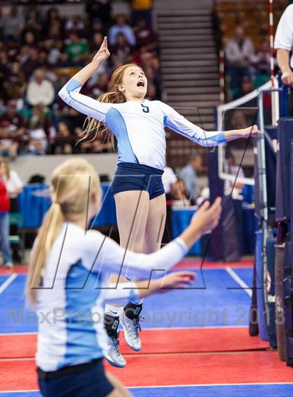 Thumbnail 1 in Cheyenne Mountain vs. Valor Christian (CHSAA 4A Pool 3) photogallery.