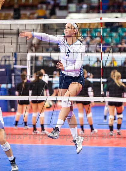 Thumbnail 3 in Cheyenne Mountain vs. Valor Christian (CHSAA 4A Pool 3) photogallery.