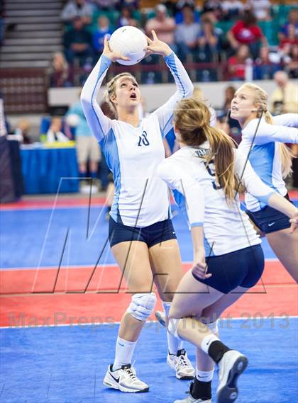 Thumbnail 3 in Cheyenne Mountain vs. Valor Christian (CHSAA 4A Pool 3) photogallery.