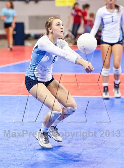 Thumbnail 2 in Cheyenne Mountain vs. Valor Christian (CHSAA 4A Pool 3) photogallery.