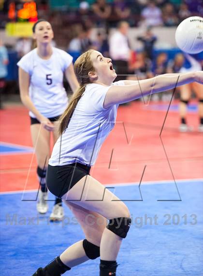 Thumbnail 3 in Cheyenne Mountain vs. Valor Christian (CHSAA 4A Pool 3) photogallery.