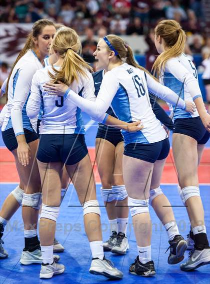 Thumbnail 2 in Cheyenne Mountain vs. Valor Christian (CHSAA 4A Pool 3) photogallery.