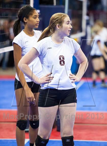 Thumbnail 1 in Cheyenne Mountain vs. Valor Christian (CHSAA 4A Pool 3) photogallery.
