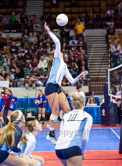 Thumbnail 3 in Cheyenne Mountain vs. Valor Christian (CHSAA 4A Pool 3) photogallery.