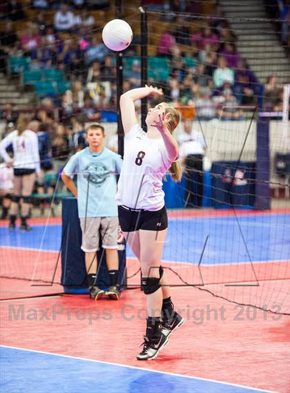 Thumbnail 1 in Cheyenne Mountain vs. Valor Christian (CHSAA 4A Pool 3) photogallery.
