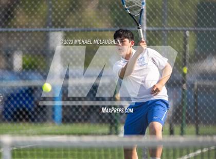 Thumbnail 1 in Valley Stream Central @ Mepham photogallery.