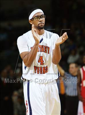 Thumbnail 2 in Whitney Young vs Helen Cox (Prime Time  Shootout) photogallery.