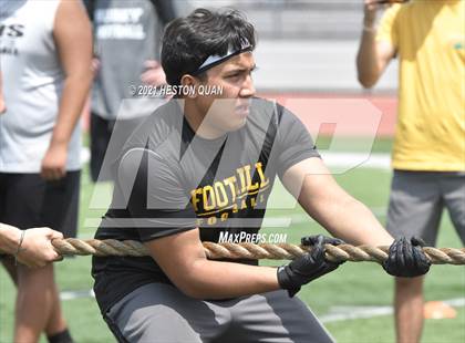 Thumbnail 3 in Huntington Beach Tournament - Lineman Challenge photogallery.