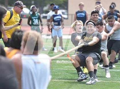 Thumbnail 2 in Huntington Beach Tournament - Lineman Challenge photogallery.
