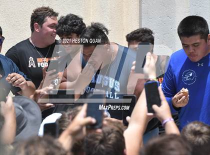Thumbnail 1 in Huntington Beach Tournament - Lineman Challenge photogallery.